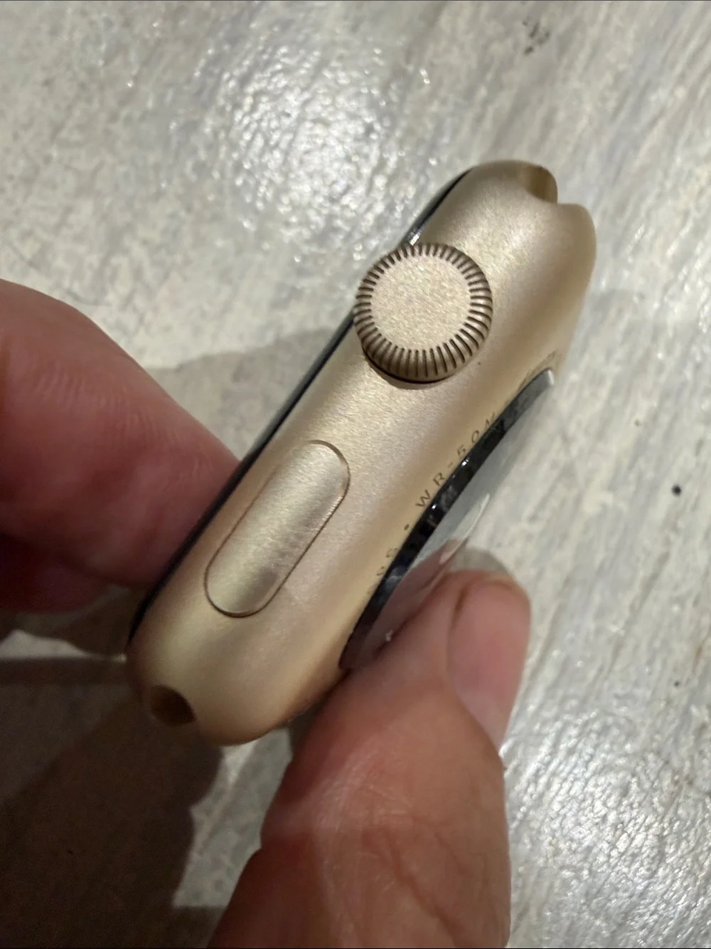 Apple smartwatch gold